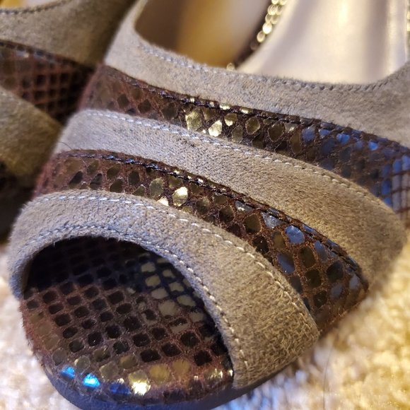 EUC Apostrophe 7M Heels Peep Toe Brown 3" - Picture 2 of 6